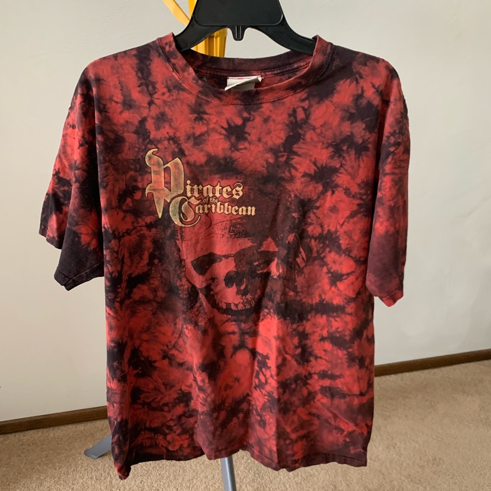 Pirates of the Caribbean Red & Black Short Sleeve